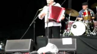 Rolf Harris  Waltzing Matilda  Bestival 2010mp4 [upl. by Eerual]