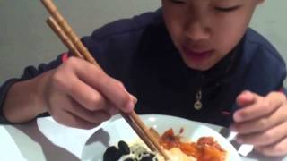 How to Use Chopsticks Easily For Beginners [upl. by Anaigroeg]