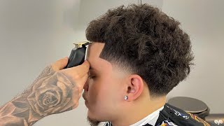 💈 TAPER FADE CON PELO RIZADO TUTORIAL DE BARBERO [upl. by Elletnuahs]