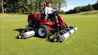 SpeedCutBox fairwayklippning Toro Reelmaster 6700D [upl. by Pritchard595]