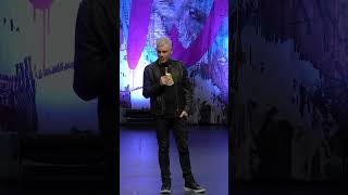 Wenn das Publikum an der falschen Stelle lacht 🤣😎 comedy standup lustig tour reel [upl. by Gniw110]