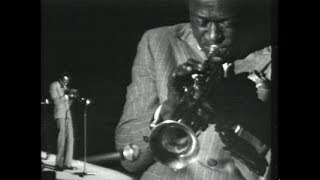 Miles Davis quotWalkinquot Live 1957 Reelin In The Years Archives [upl. by Coney]