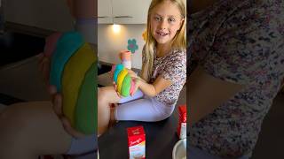 Lia macht Knete selber basteln knete lernen kinder kindervideo gesund selbstgemacht diy [upl. by Obed]