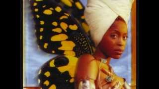 ERYKAH BADU quotTyronequot Live 1997 album quotBaduizm Livequot [upl. by Ikkaj405]