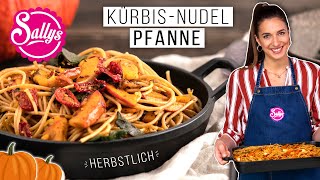 Herbstliche Nudelpfanne mit Kürbis und Garnelen  Sallys Welt [upl. by Murdocca873]