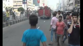 Accident by Fire Service Car at karwan Bazar Dhaka [upl. by Ainotna]