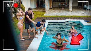 MINHA AMIGA FOI ENTRAR NA PISCINA MAS ACONTECEU UM ACIDENTE  TROLLANDO REZENDE  REZENDE EVIL [upl. by Nonrev]