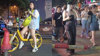 On the streets at night there are always young girls who make my heart beat深夜的长沙街头，总有让我心动的年轻女孩 街拍 [upl. by Ahsilram]