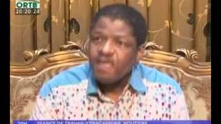 Boni YAYI fait des mises au point avec les transporteurs et le haut commandement militaire [upl. by Swerdna17]