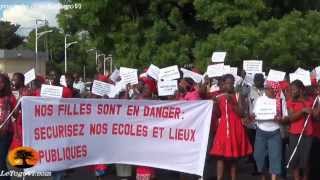 BringBackOurGirls A Lomé elles ont marché pour exiger la libération des filles enlevées [upl. by Angi]