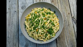 De Zomertafel  Maccheroncini met groene asperges courgette en erwtjes [upl. by Gilletta]