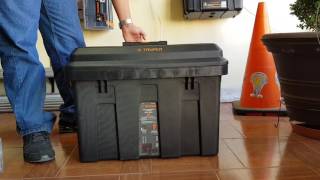 Caja para herramienta 25quot con ruedas y mango metálico Truper [upl. by Jaquelyn]