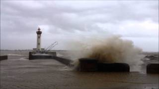 SaintNazaire  vagues du 1er janvier [upl. by Roxi]