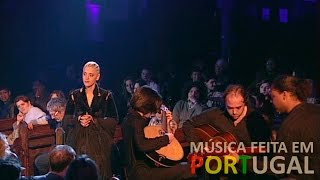 Mariza  povo que lavas no rio letra [upl. by Assehc]