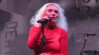 Blondie  Dreaming  live snippet from The Rooftop at Pier 17 [upl. by Hourigan93]