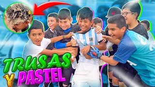 CUMPLEAÑOS DE CHEMIO 🎂 ANTES DEL PARTIDO ⚽️ PASTEL Y TRUSAS PARA LOS SOÑADORES 🩲 Grillo La Duda [upl. by Rita98]