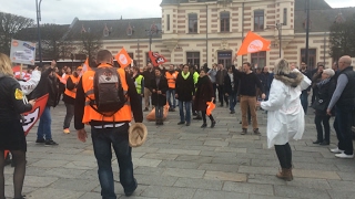 Oberthur  les salariés en grève défilent en ville [upl. by Scrivens]