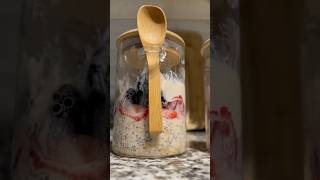 Oats soaked overnight for breakfast mealprep mealprepidea overnightoats oatsbreakfast foodie [upl. by Myer]