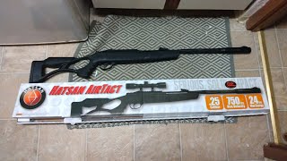 HATSAN AIRTACT QE 25 CAL AIR RIFLE REVIEW MY FIRST EVER 25 CAL AIR RIFLE [upl. by Eirelav222]