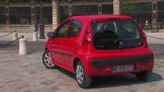 Essai Peugeot 107 10i 68ch Trendy [upl. by Isdnyl]