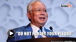 Dont forget pledge of loyalty to country after retirement says Najib to police retirees [upl. by Weiner]