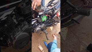 Hero Splendor Bike Amaron battery 5Z Install ✅🧑‍🔧 [upl. by Nnahs892]