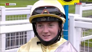 Hollie Doyle makes history at Windsor  The first female jockey to ride five winners on one card [upl. by Alodee]