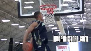 63 Nick Johnson Dunks Behind His Back Off The Bounce In Warmups [upl. by Vergos]