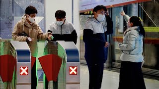 Mentally Disabled Boy First Time Takes the Subway Alone  Social Experiment 遇到低智男孩独自乘坐地铁，温柔小哥哥全程陪伴 [upl. by Tdnarb]