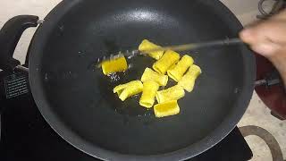 How to Fry Fryums Fryums Recipe How to Cook Fryums in Oil Fryums Frying [upl. by Zaccaria343]