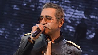 Fereydoun Asraei  Dooset Daram  Live in Concert  اجرای زنده آهنگ «دوست دارم» فریدون آسرایی [upl. by Leta]