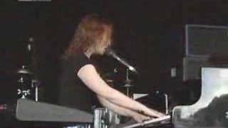 Tori Amos  Cornflake Girl Glastonbury 98 [upl. by Bean]