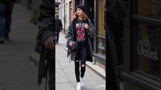 Trend Autumn 2024 Street Fashion Casual Hoodie amp Distressed Jeans Streetwear WinterStyle [upl. by Hourihan]