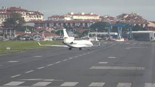 Dassault Falcon 7X Jet Aviation Flight Services N685DC despegue pista 22 San Sebastián [upl. by Otxilac]