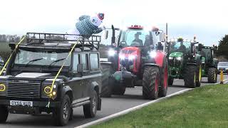 Romsey Young Farmers Christmas Tractor Road Run 2023 And an Unexpected Visit From Farmer Christmas [upl. by Lucio10]