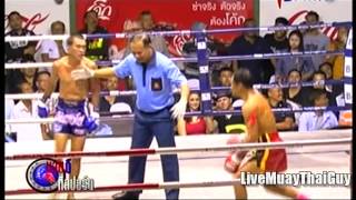 Pongsiri Por Ruamrudee Rambo vs Langsuan Panyutapoom 5th August 2013 [upl. by Elrahc]