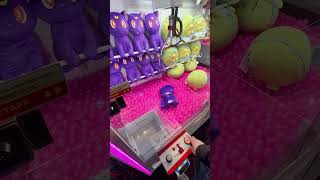 A Real Hack To Win From Claw Machines [upl. by Nide903]