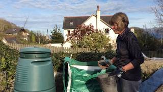 Hotbin composter  how to make your own superfast composting container [upl. by Anifares]