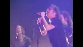 Cage The Elephant  Shake Me Down  Alexandra Palace London [upl. by Parent]