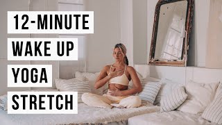 WAKE UP YOGA  10Minute Yoga in Bed  CAT MEFFAN [upl. by Harness]