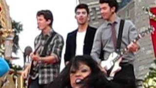 Jonas Brothers perform for Walt Disney World 2009 Christmas Parade [upl. by Anitsrik180]