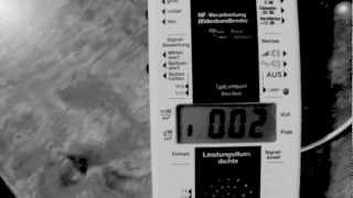 Strålning från IPHONE en livsfarlig leksak för barn Strålar över 1999 mikrowatt kvadratmeter [upl. by Ahsinav2]