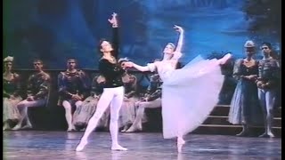 アダージョ「白鳥の湖」Nソーモワ＆Dザバブリン、ダンチェンコ劇場10、Adagio quotSwan Lakequot N Somova＆DZababrinDanchenko Ballet 2003 [upl. by Nrubliw]