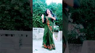 Chhatri na khol Barratt me song bollywood viralvideo dance shortvideo [upl. by Nnyleak]