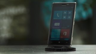 Обзор Nokia Lumia 925 [upl. by Tletski]