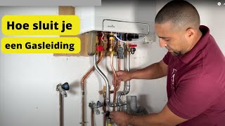 Loodgieter Anouar laat zien hoe je een gasleiding op een cvketel aansluit plumbing [upl. by Eerb]