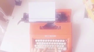 Olivetti College Typewriter VidalandYou [upl. by Ttennaej]