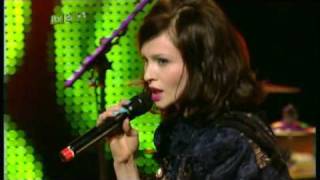 Sophie Ellis Bextor  Groovejet If This Aint Love LIVE [upl. by Akimert637]