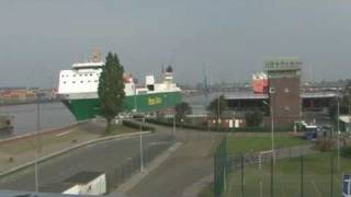 MS quotESTRADENquot in der Nordschleuse in BREMERHAVEN [upl. by Lady349]