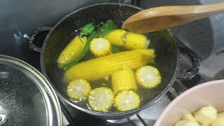 How To Make Garlic Butter Prawns With Steam Kale Creamy Mash Potatoes JA Sweet Corn👍💕✔ [upl. by Carin758]